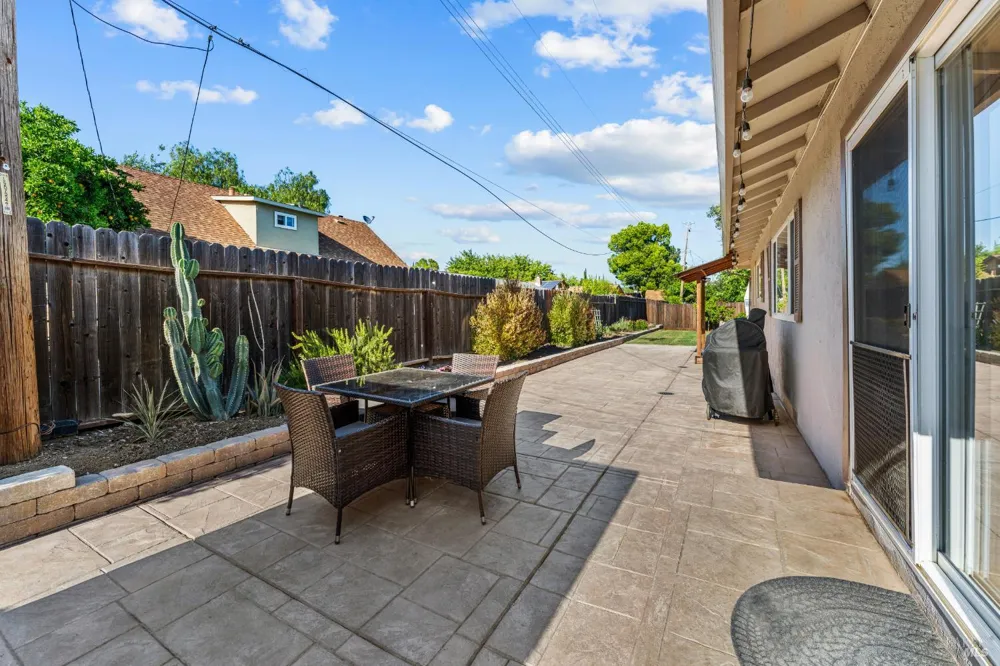 312 Folsom Drive Vacaville, CA 95687
