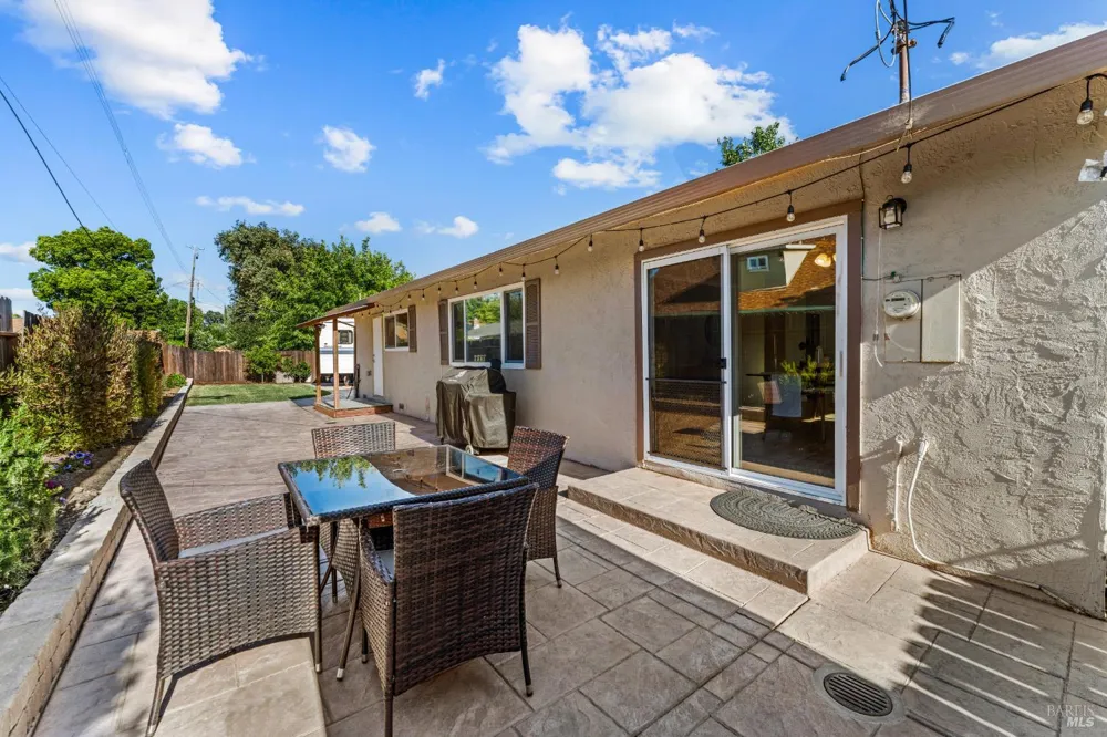 312 Folsom Drive Vacaville, CA 95687