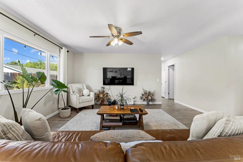 312 Folsom Drive Vacaville, CA 95687