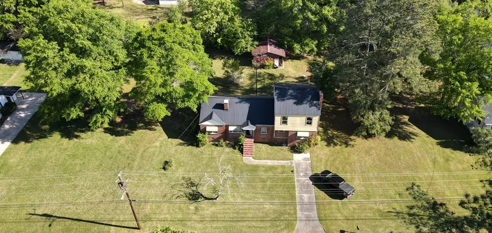 522 4th Street Manchester, GA 31816