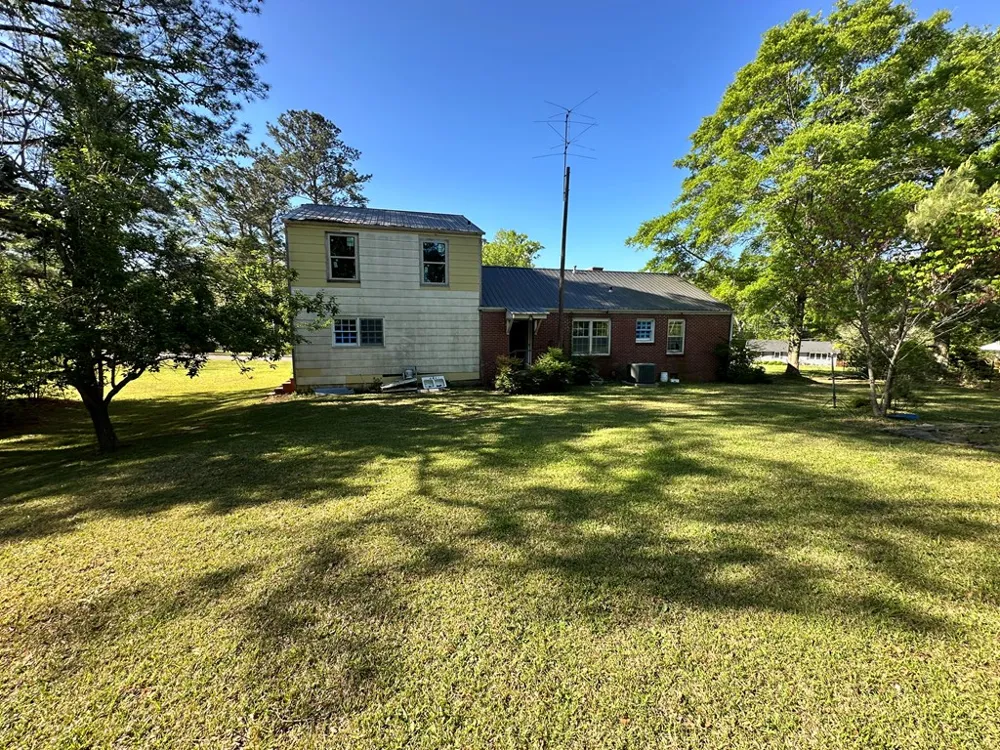 522 4th Street Manchester, GA 31816