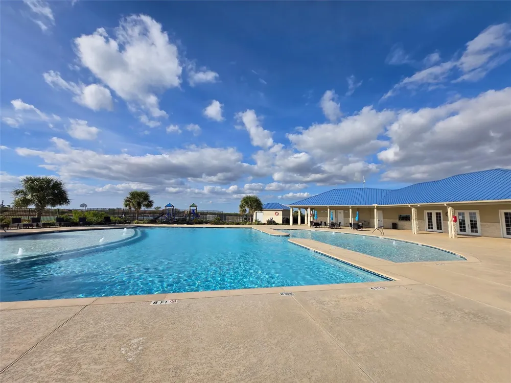 3345 Bay Point Drive Palacios, TX 77465