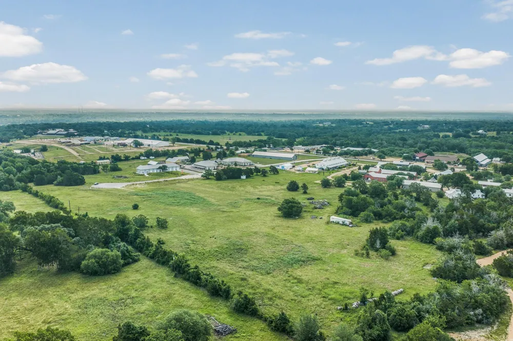 109 Compound Lane Round Top, TX 78954