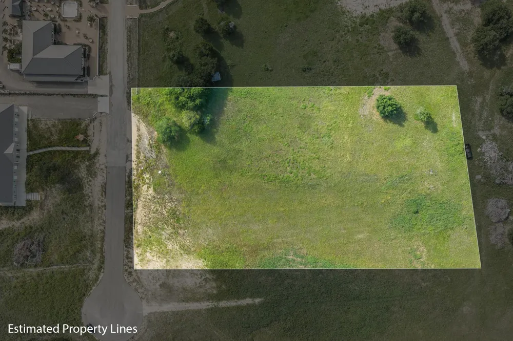 109 Compound Lane Round Top, TX 78954