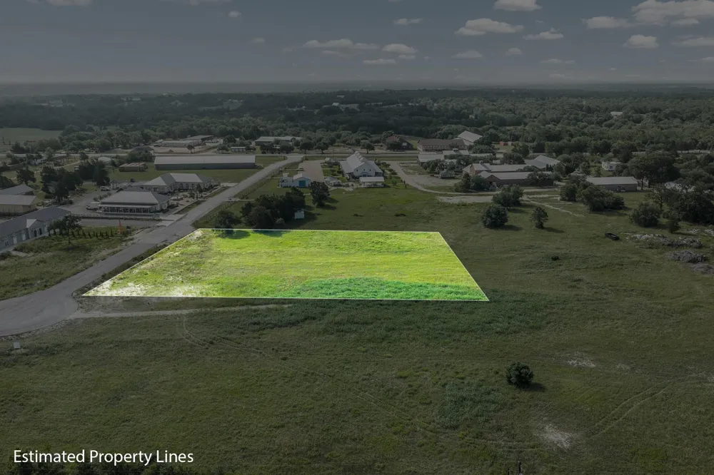 109 Compound Lane Round Top, TX 78954