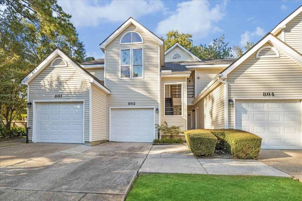 3317 Golden Trails Drive #802 Kingwood, TX 77345
