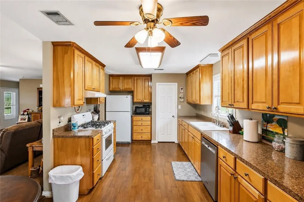 12628 Tidwell Prairie Road Bremond, TX 76629