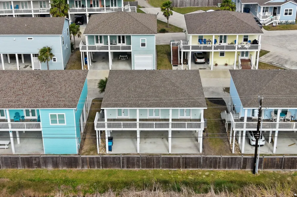 158 S Nautica Rockport, TX 78382