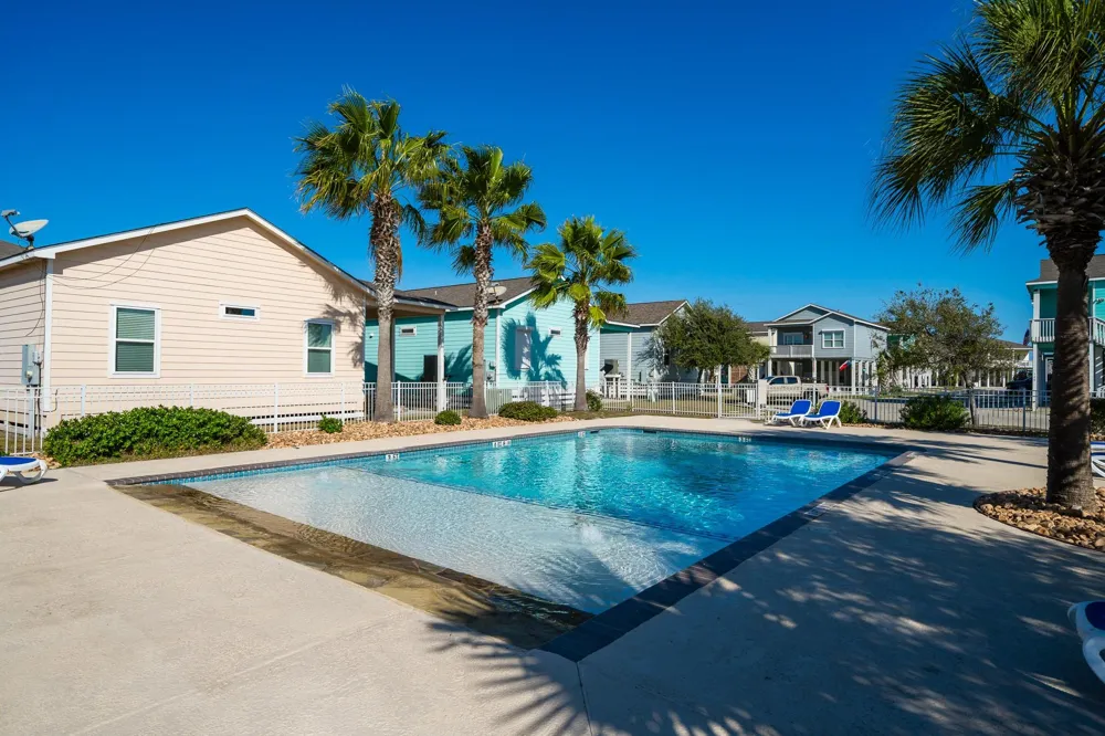 158 S Nautica Rockport, TX 78382