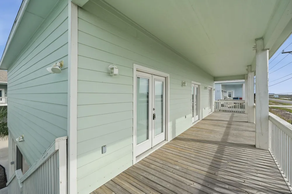 158 S Nautica Rockport, TX 78382