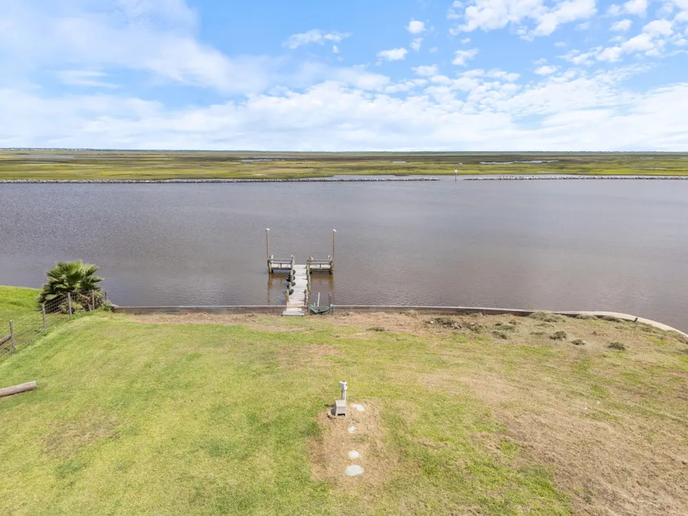 1001 County Road 230 Sargent, TX 77414