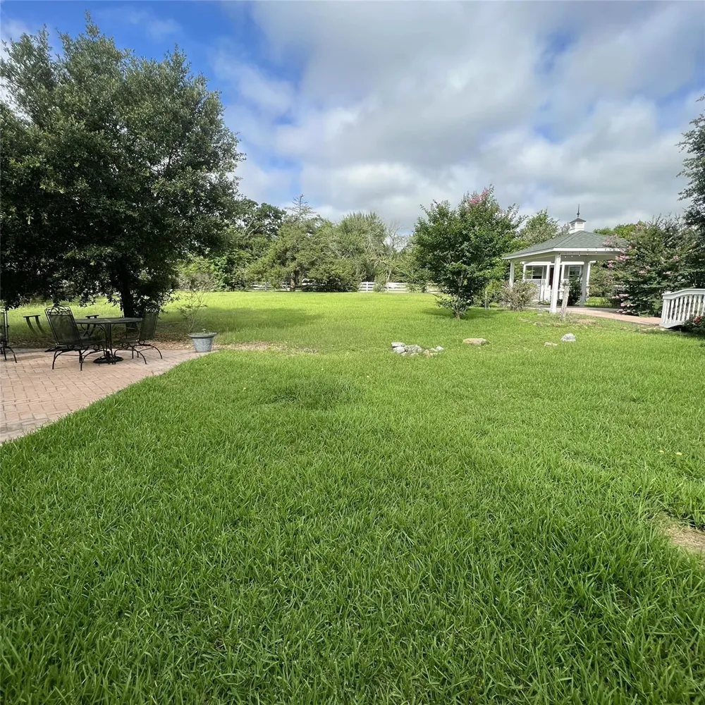 9500 Mayfield Avenue #B Shiro, TX 77876