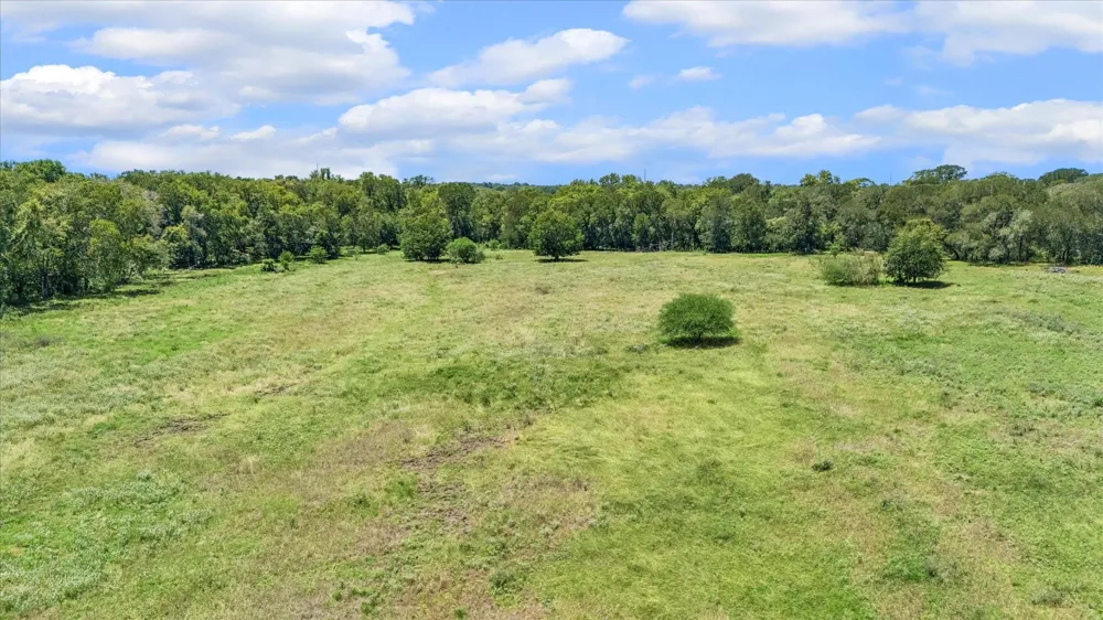 1601 Babylon Lane Schulenburg, TX 78956