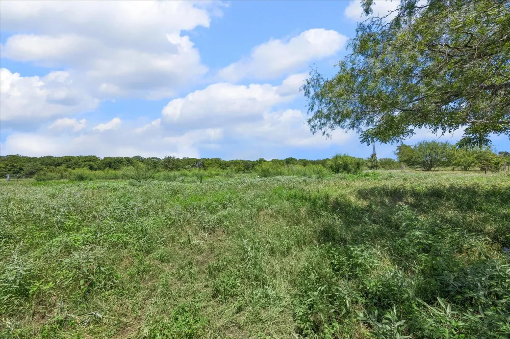 1601 Babylon Lane Schulenburg, TX 78956