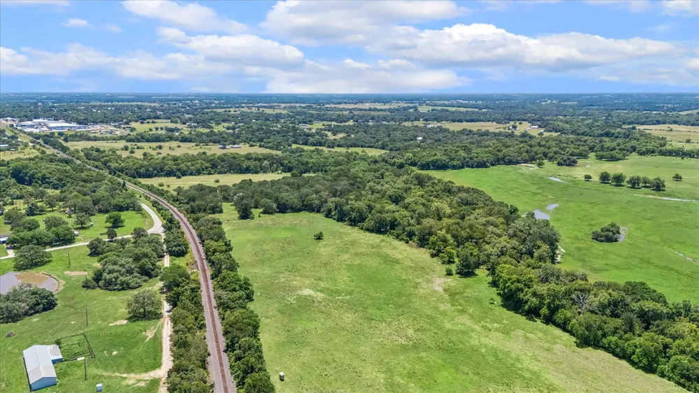 1601 Babylon Lane Schulenburg, TX 78956