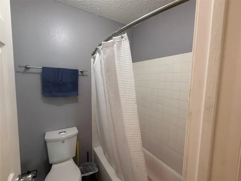 3919 Fairmont Parkway #128 Pasadena, TX 77504