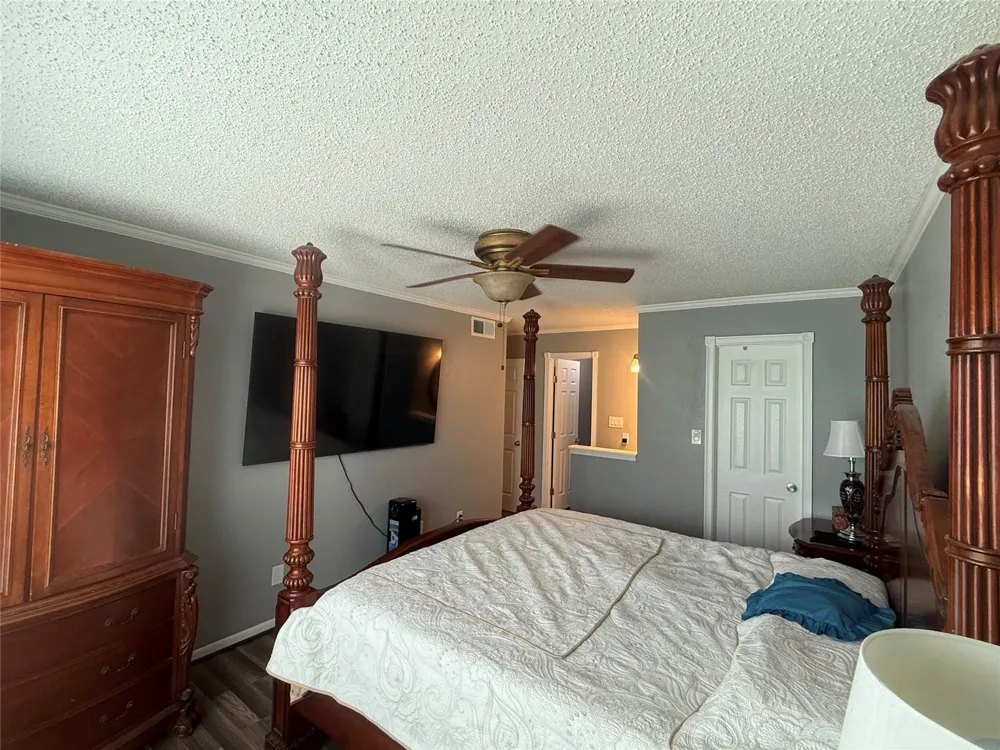 3919 Fairmont Parkway #128 Pasadena, TX 77504