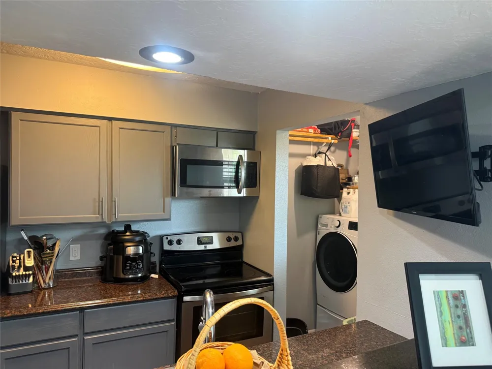 3919 Fairmont Parkway #128 Pasadena, TX 77504