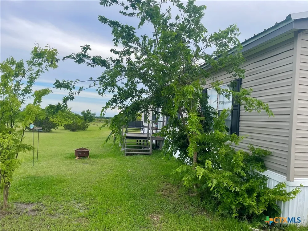 1605 County Road 210 Bertram, TX 78605