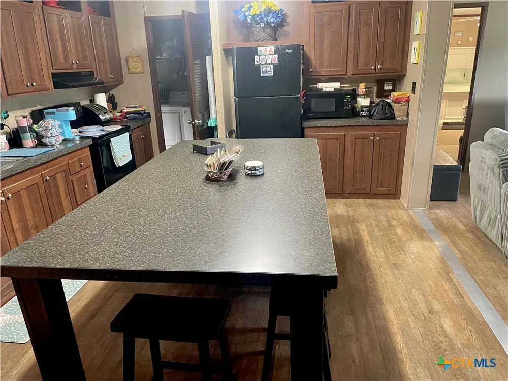 1605 County Road 210 Bertram, TX 78605