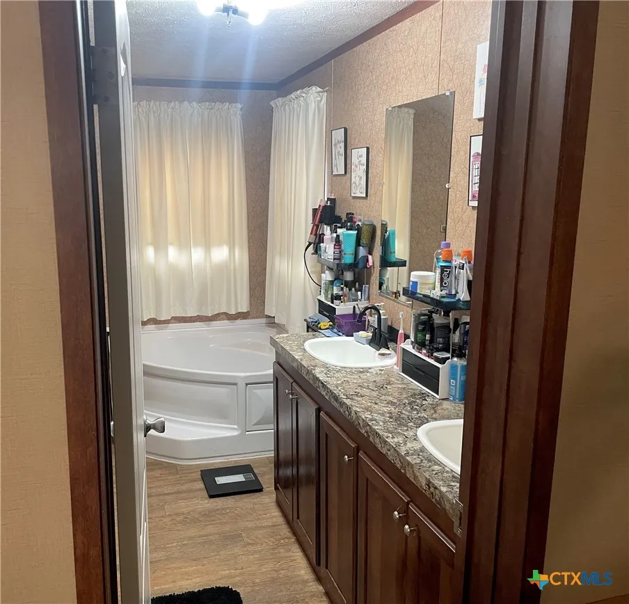 1605 County Road 210 Bertram, TX 78605