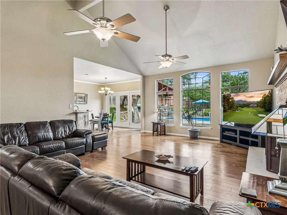 184 Stockman Circle Spring Branch, TX 78070