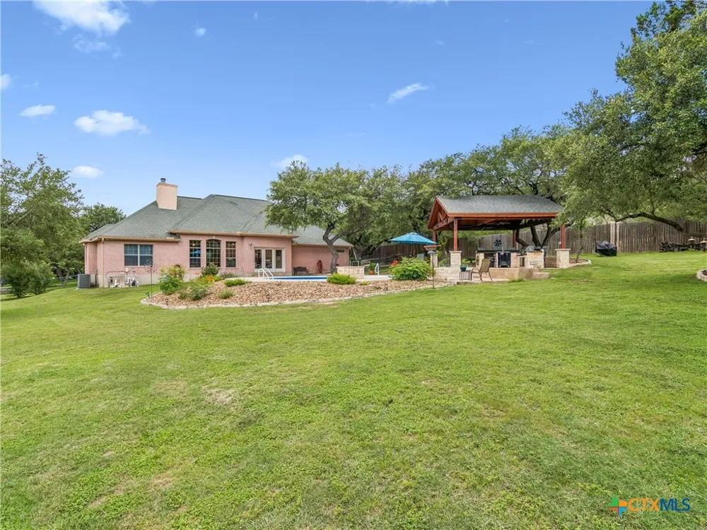 184 Stockman Circle Spring Branch, TX 78070