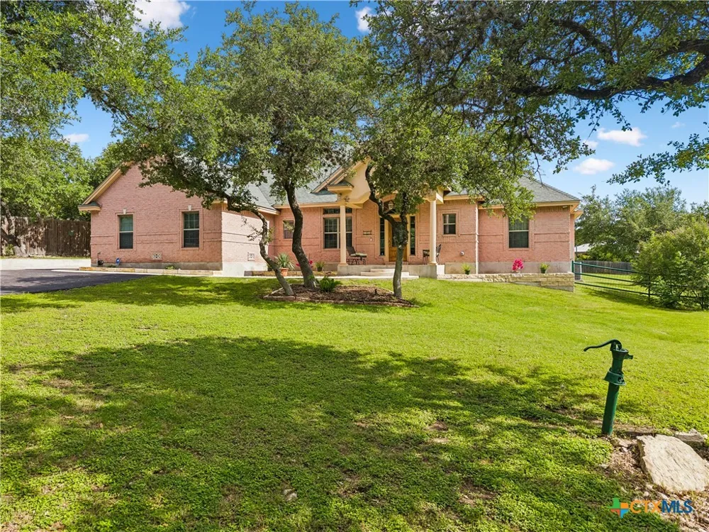 184 Stockman Circle Spring Branch, TX 78070