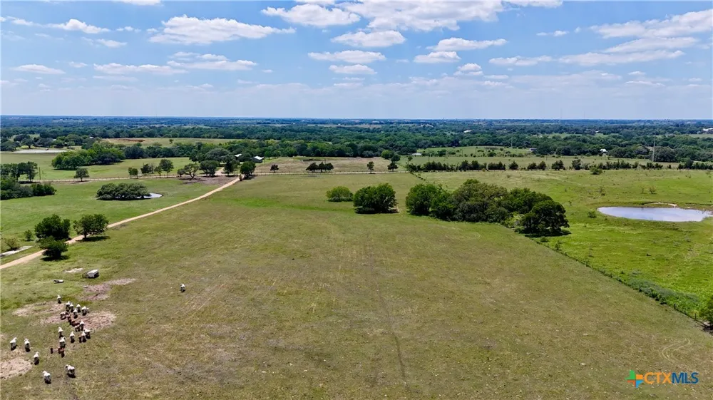 2072 Langdon Road Weimar, TX 78962