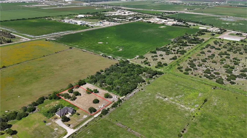 713 Ocanas Drive Robstown, TX 78380