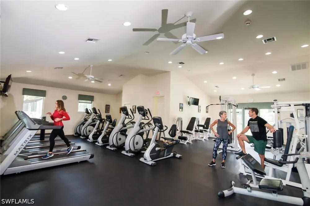 Laurel Greens Lane S #103 Naples, FL 34119