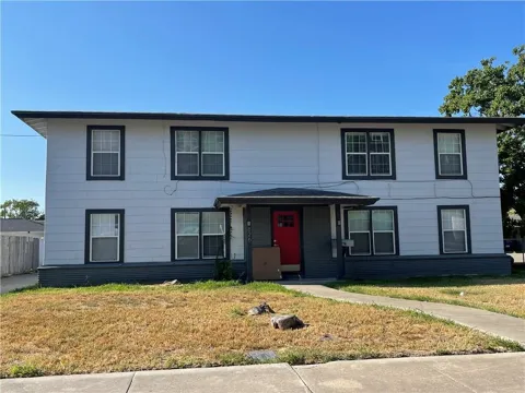 826 Hancock Avenue