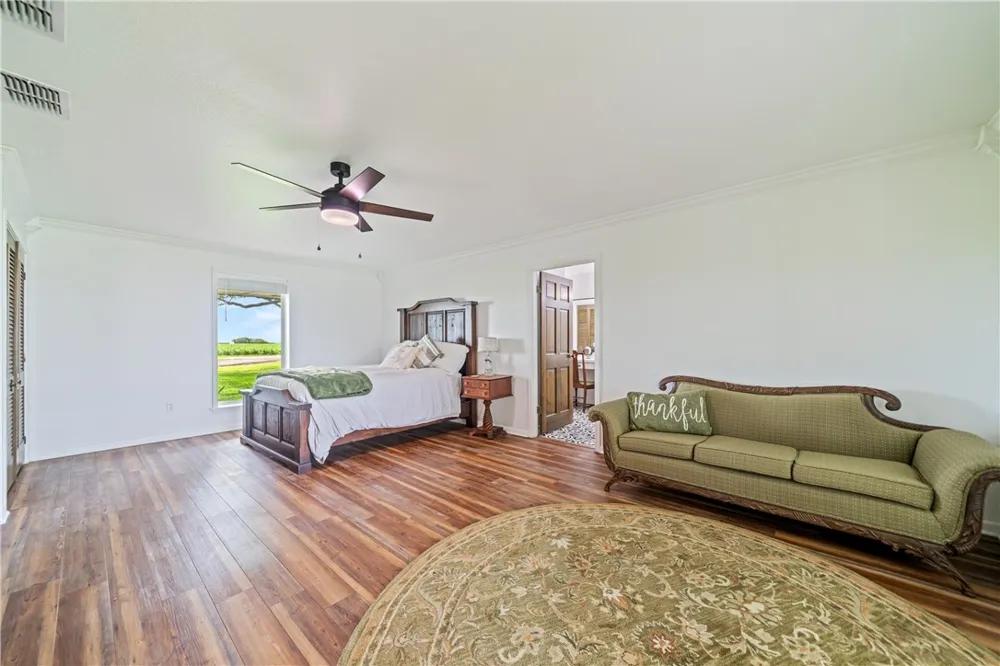 501 S County Road 1140 Riviera, TX 78379