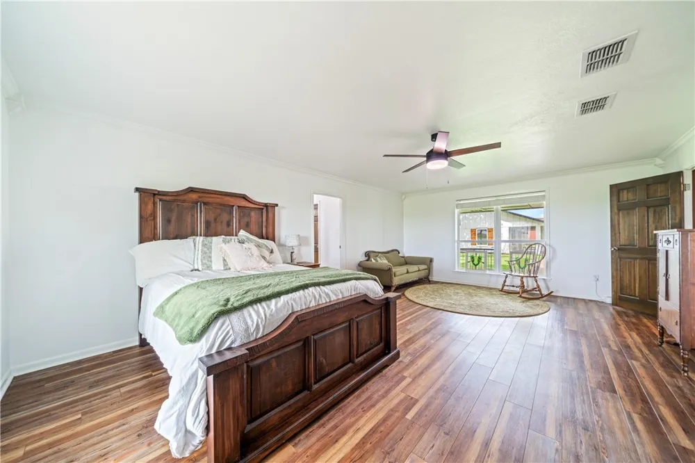 501 S County Road 1140 Riviera, TX 78379