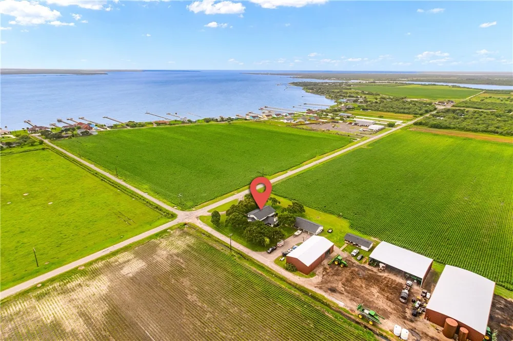 501 S County Road 1140 Riviera, TX 78379