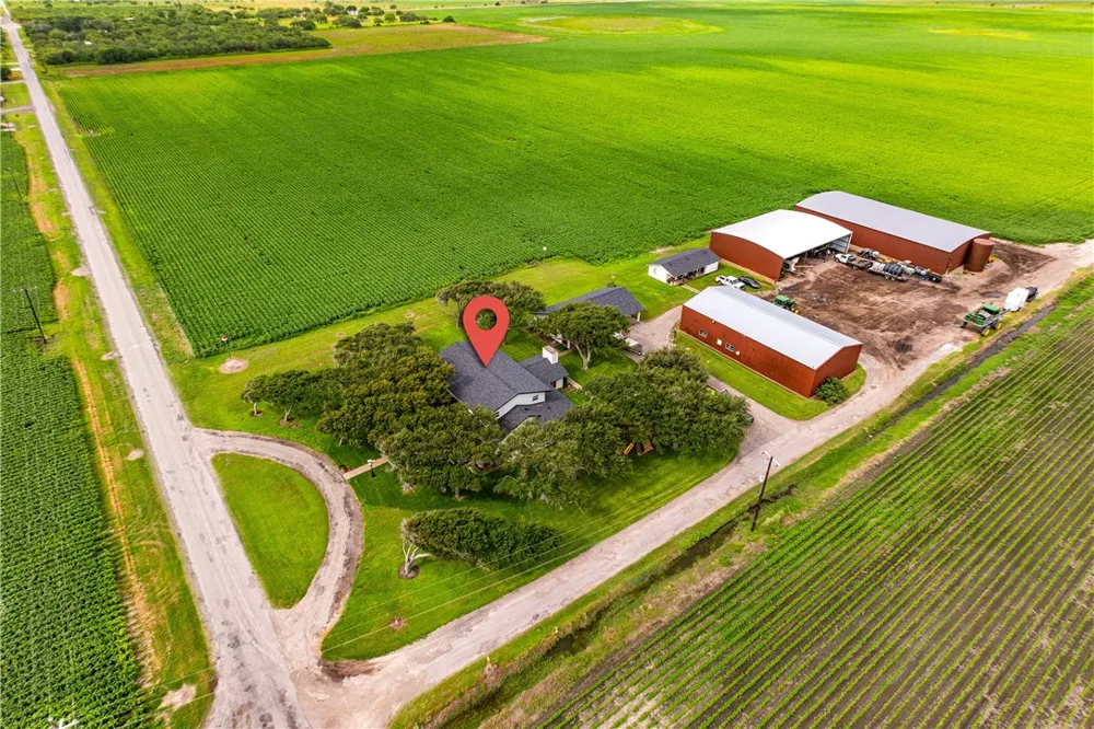 501 S County Road 1140 Riviera, TX 78379