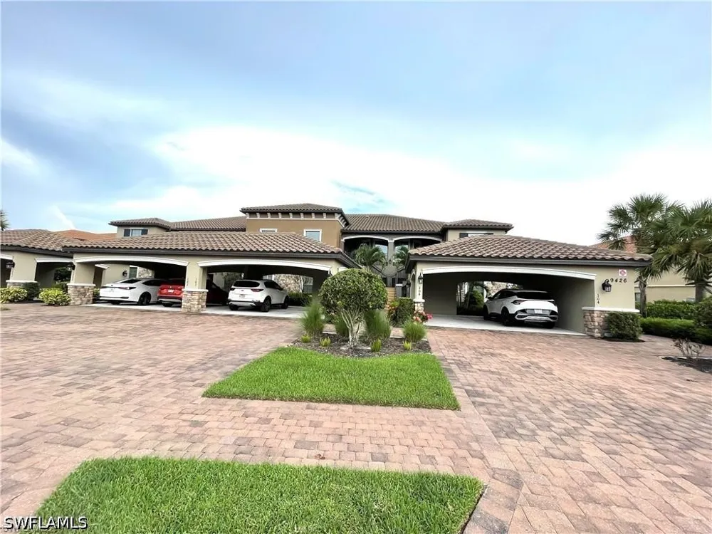 Benvenuto Court #203 Naples, FL 34119