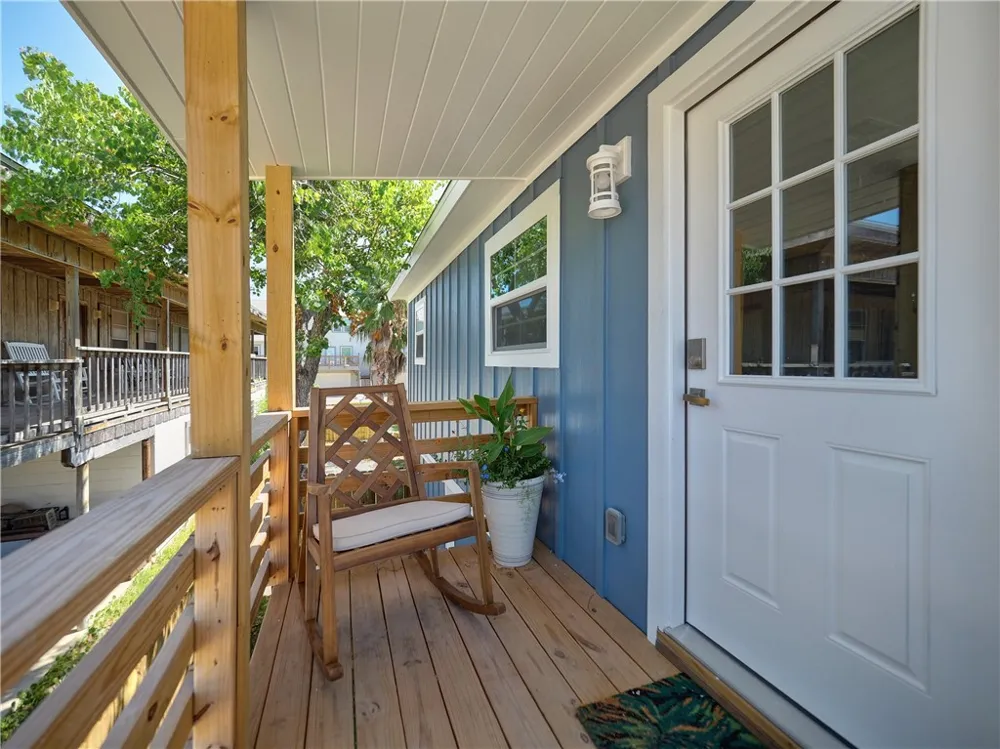 614 Harper Street Port Aransas, TX 78373