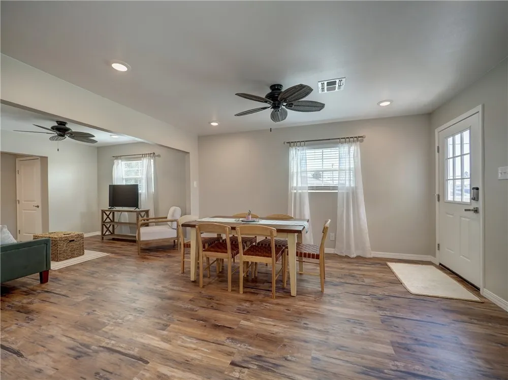 614 Harper Street Port Aransas, TX 78373