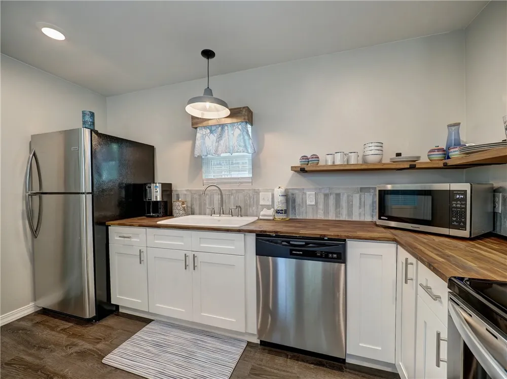 614 Harper Street Port Aransas, TX 78373