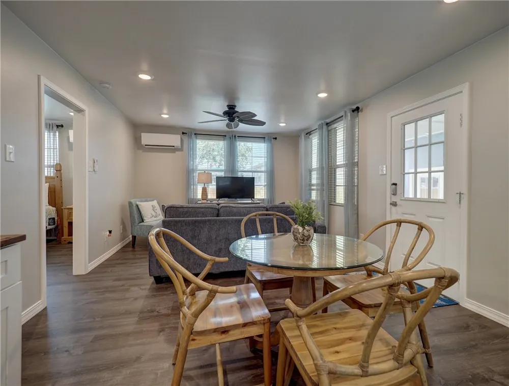 614 Harper Street Port Aransas, TX 78373