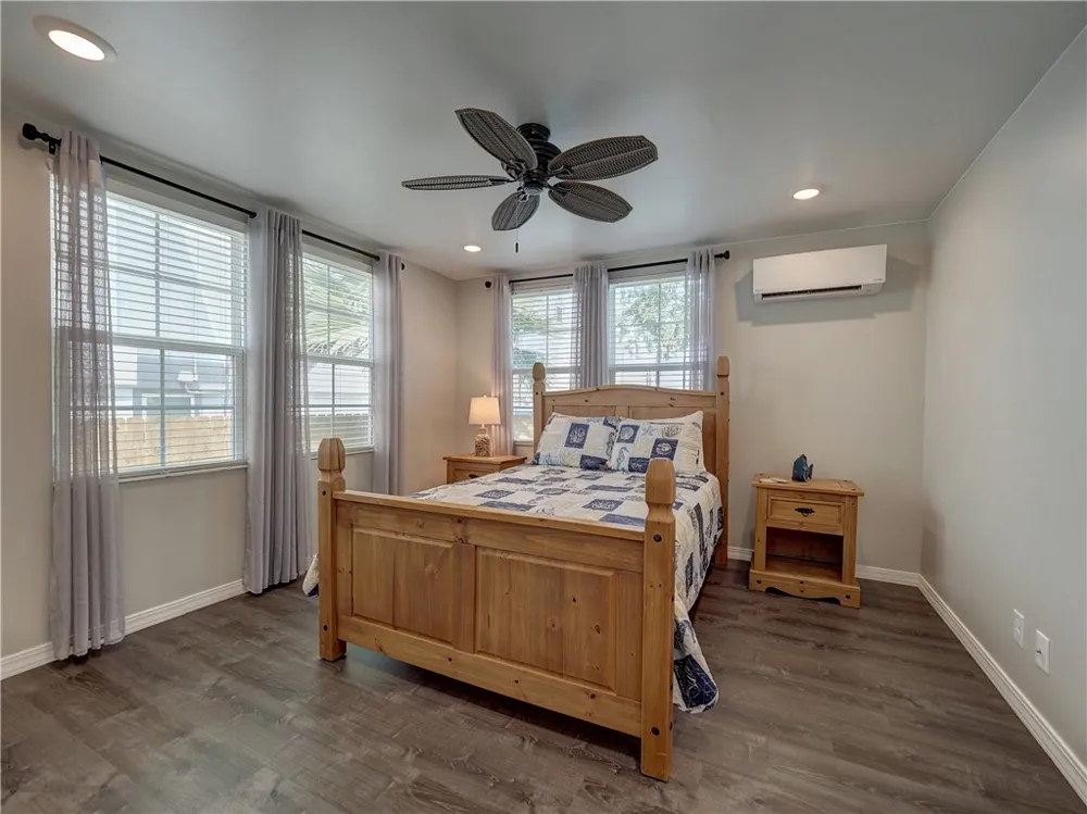 614 Harper Street Port Aransas, TX 78373