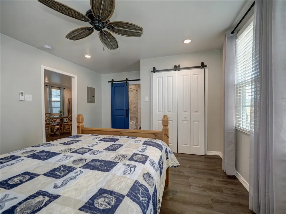 614 Harper Street Port Aransas, TX 78373