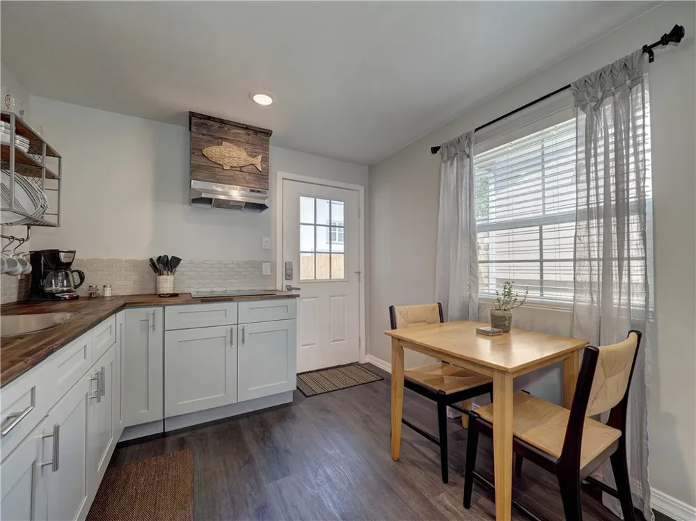 614 Harper Street Port Aransas, TX 78373