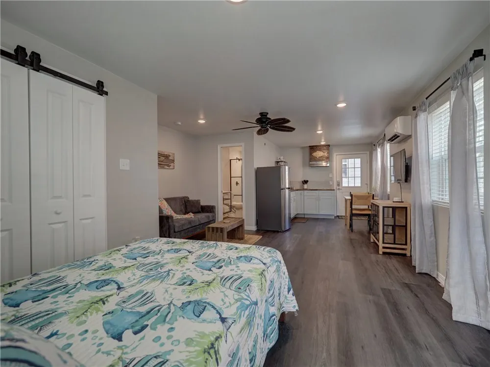 614 Harper Street Port Aransas, TX 78373