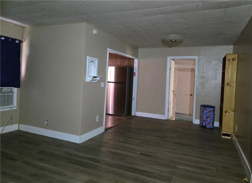 721 E Lewis Street Sinton, TX 78387