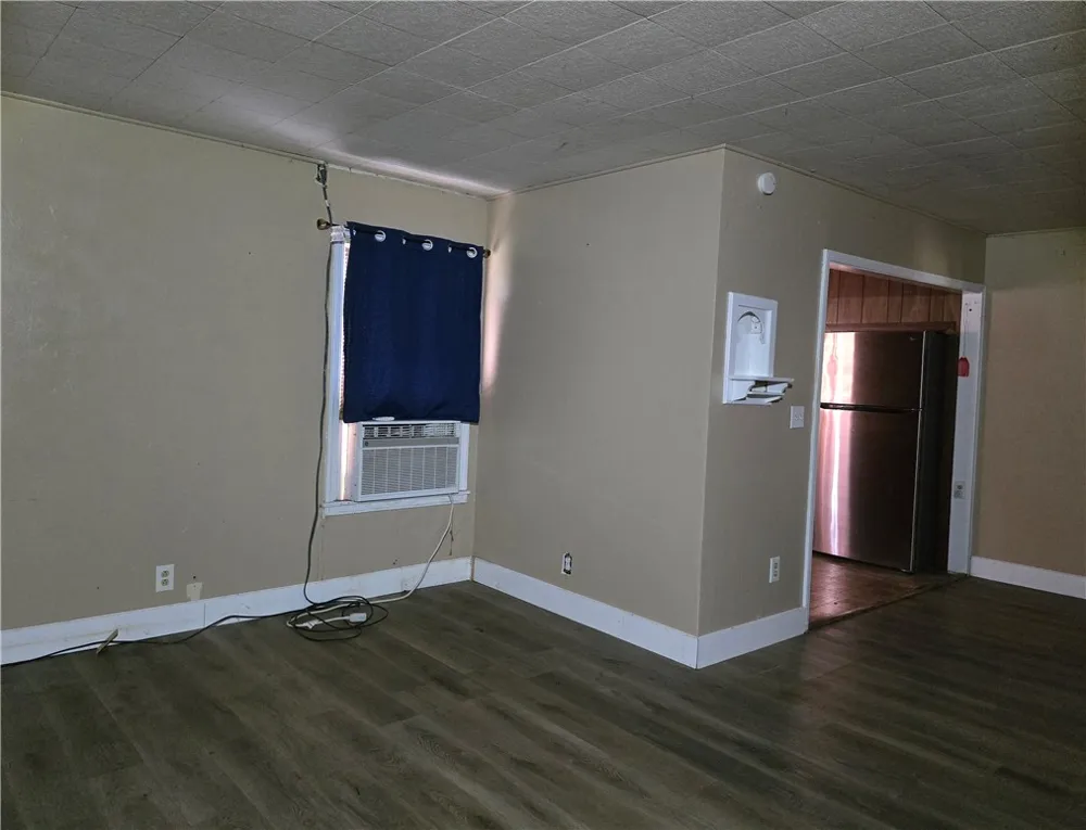 721 E Lewis Street Sinton, TX 78387