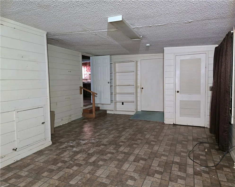 721 E Lewis Street Sinton, TX 78387