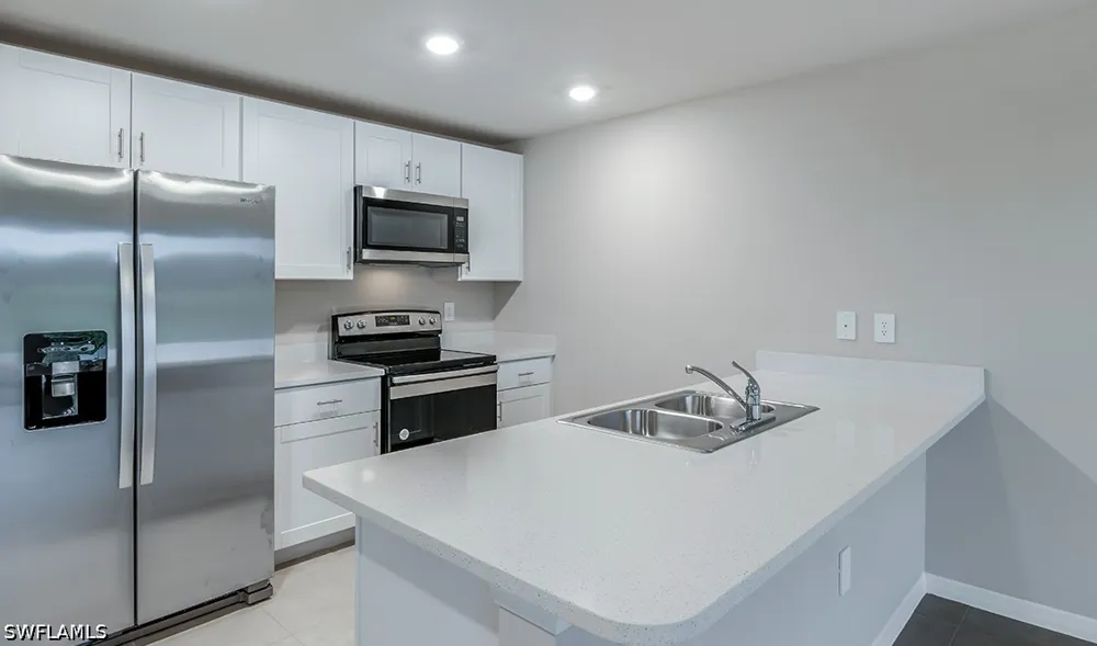 Olive Circle Labelle, FL 33935