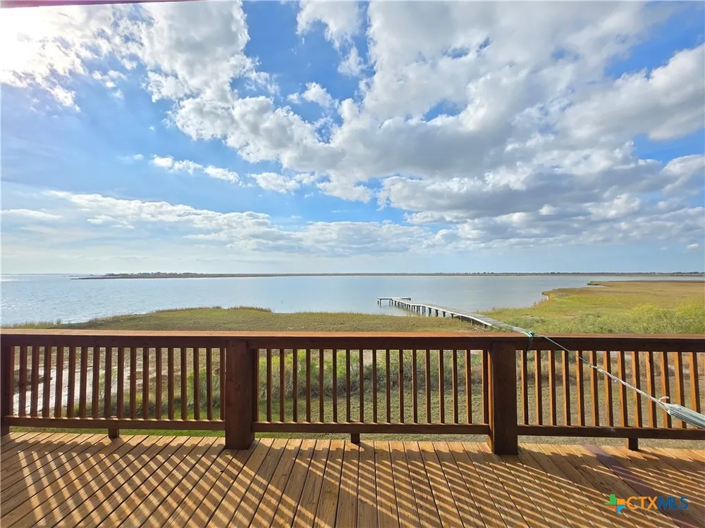 3345 Bay Point Drive Palacios, TX 77465